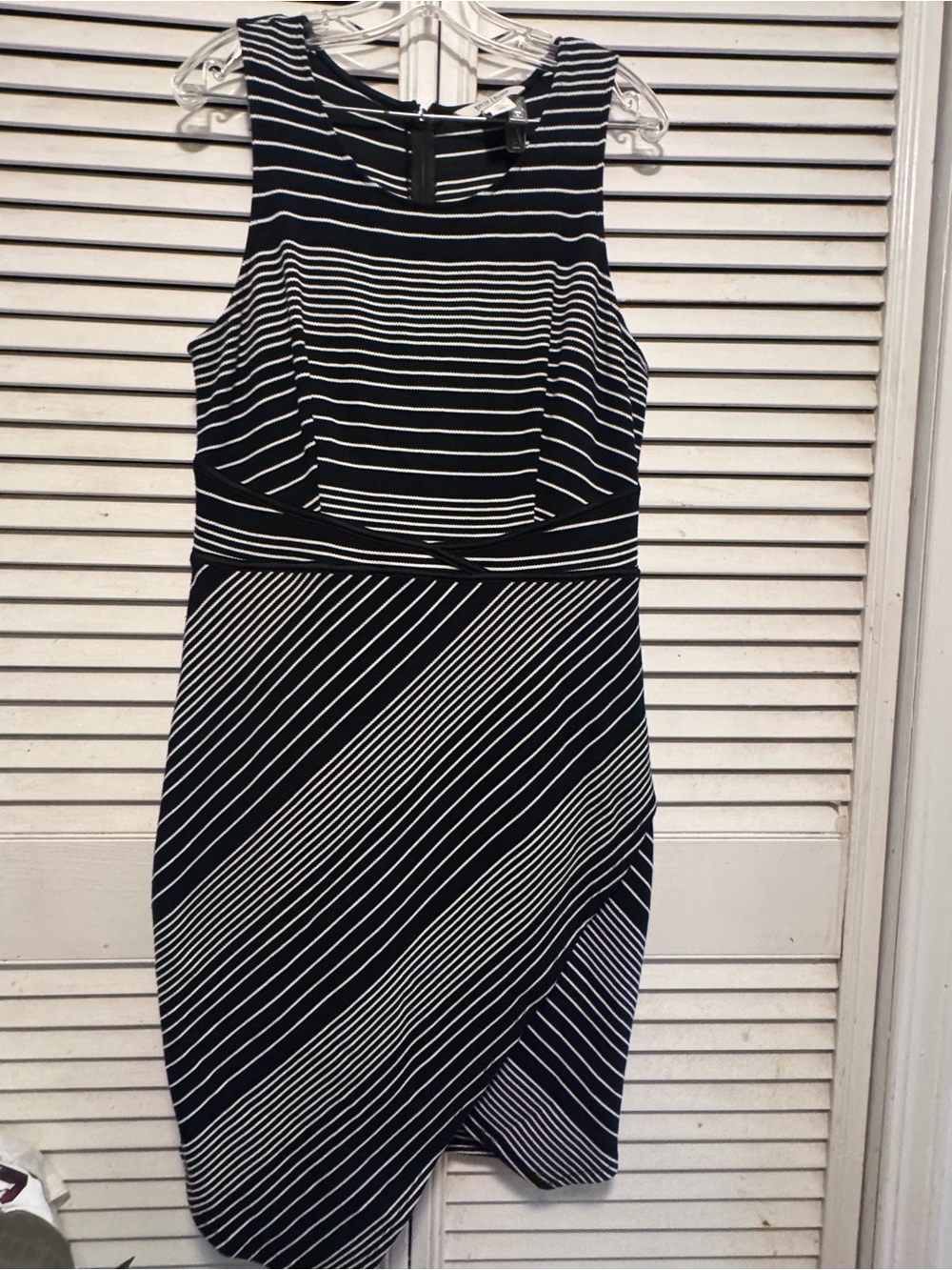 White House Black Market Size 12 Striped Faux Wrap Sheath Midi Dress